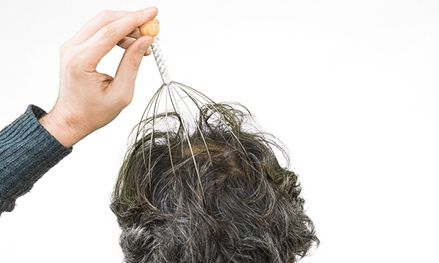 【医師監修】育毛のための頭皮マッサージ メリット・デメリットについて解説